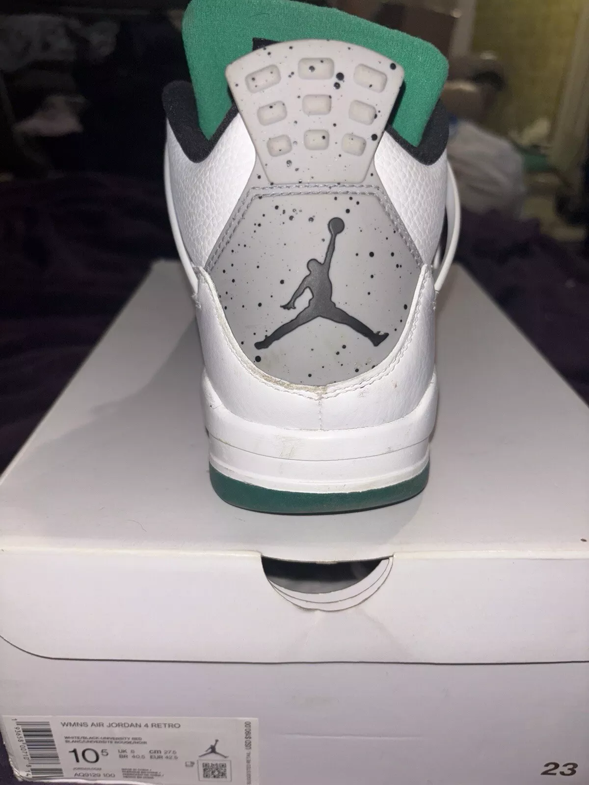 PB Bacth Air Jordan WMNS 4 Retro Jamaica White Green review Tina CC 01