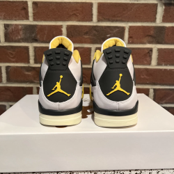 PB Bacth  AIR JORDAN 4 VIVID SULFUR review Jade 01