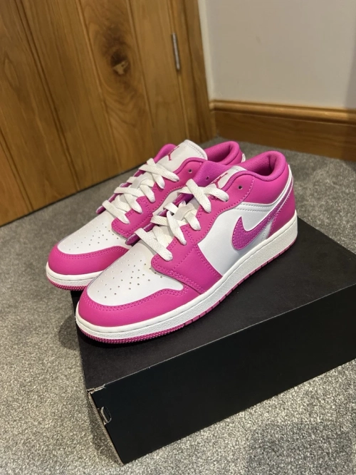 XH Air Jordan 1 Low GS 'Fire Pink' review 