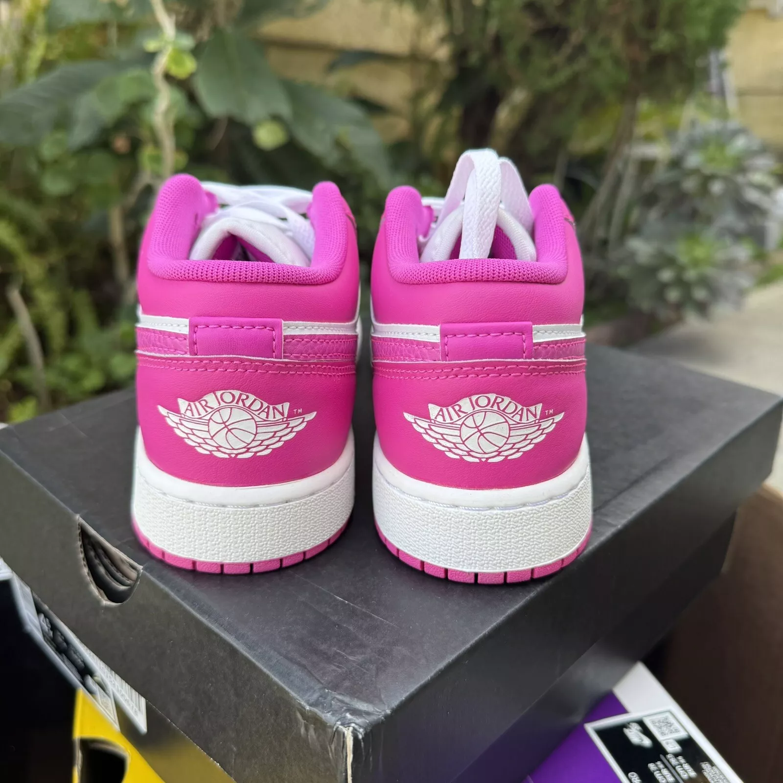 XH Air Jordan 1 Low GS 'Fire Pink' review PPP 02