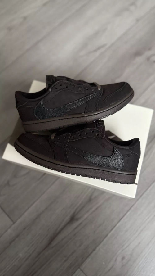 XH Travis Scott x Air Jordan 1 Low OG SP 'Velvet Brown' review 