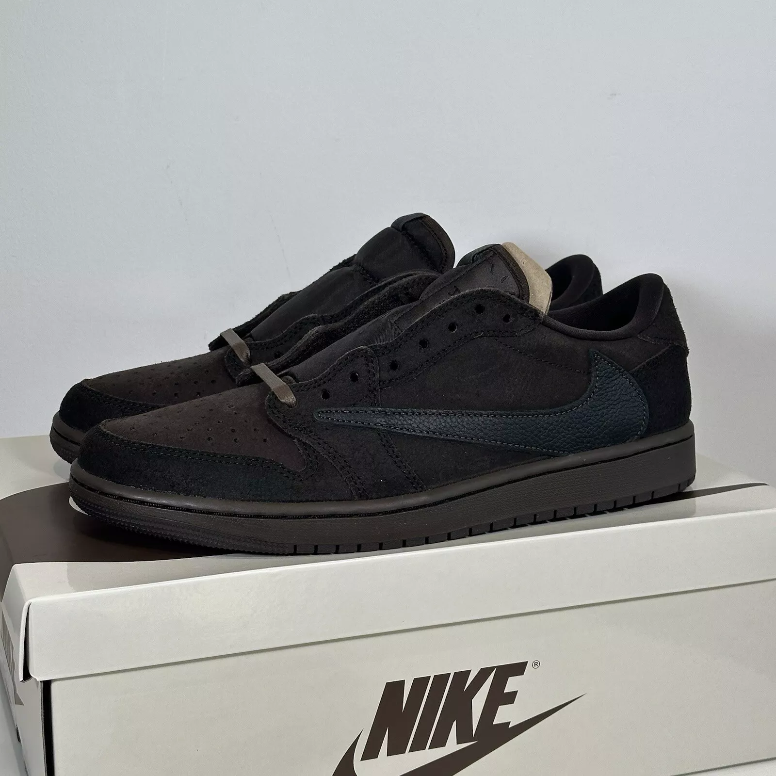 OG Travis Scott x Air Jordan 1 Retro Low OG SP 'Velvet Brown' review Rion 01