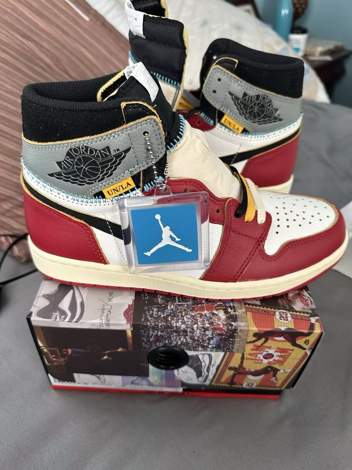 XH  Union LA x Air Jordan 1 Retro High OG SP 'Chicago Shadow' review King 01