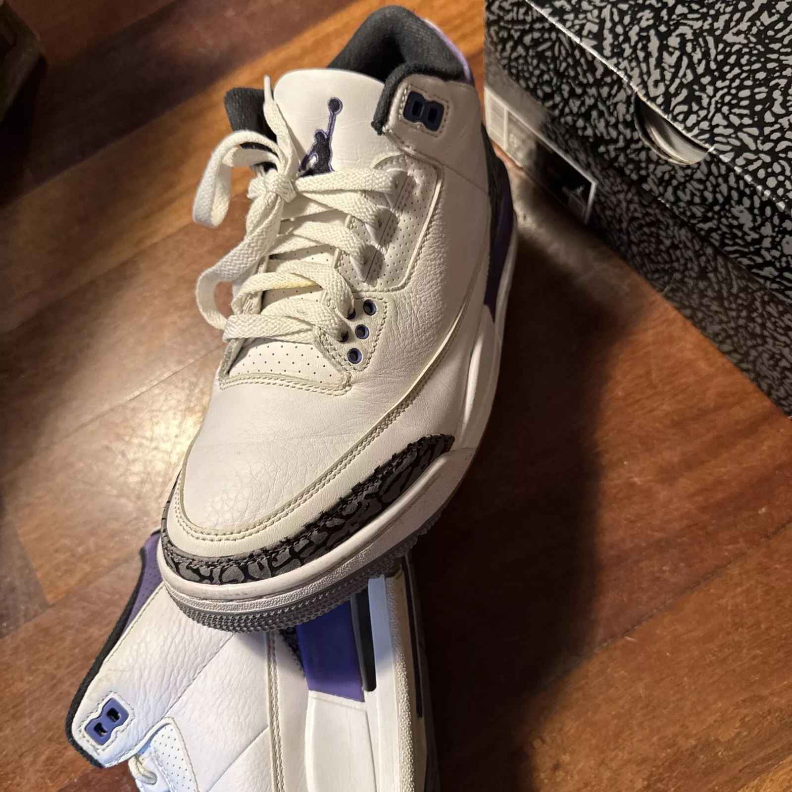 PK Air Jordan 3 Retro Dark Iris review Lion 02