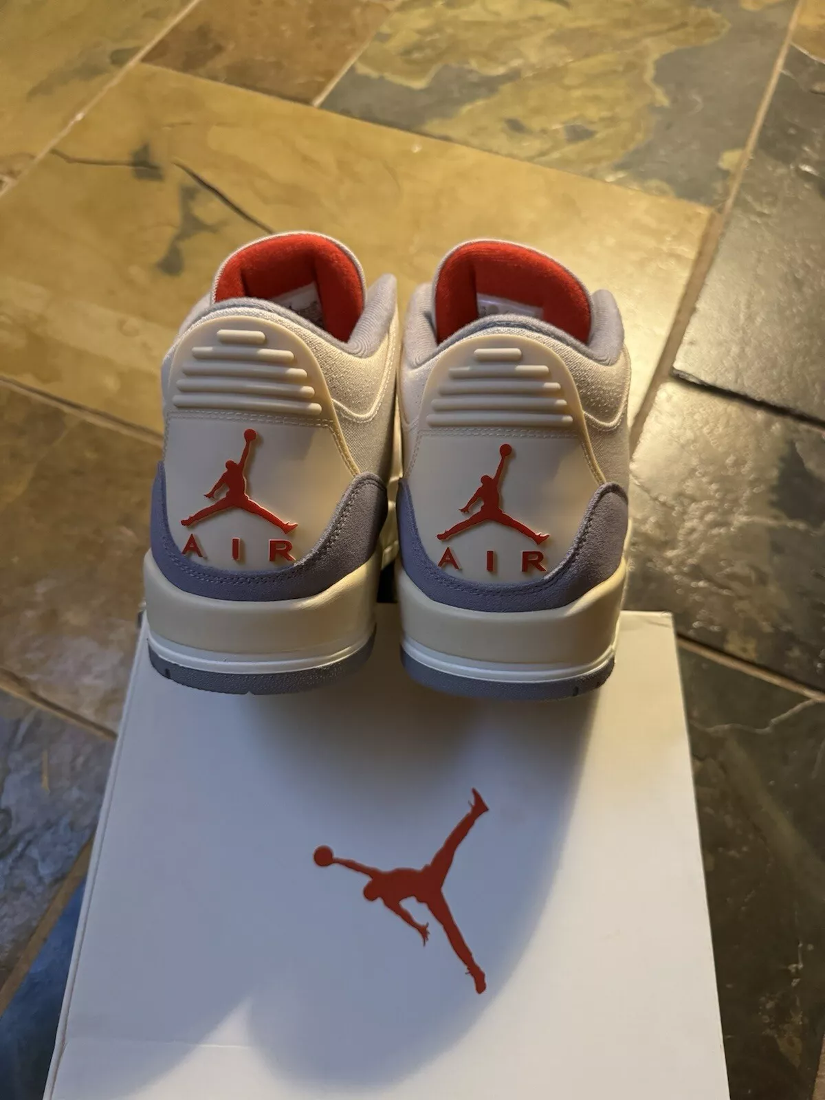 PB Air Jordan 3 “Muslin” review LIon 02