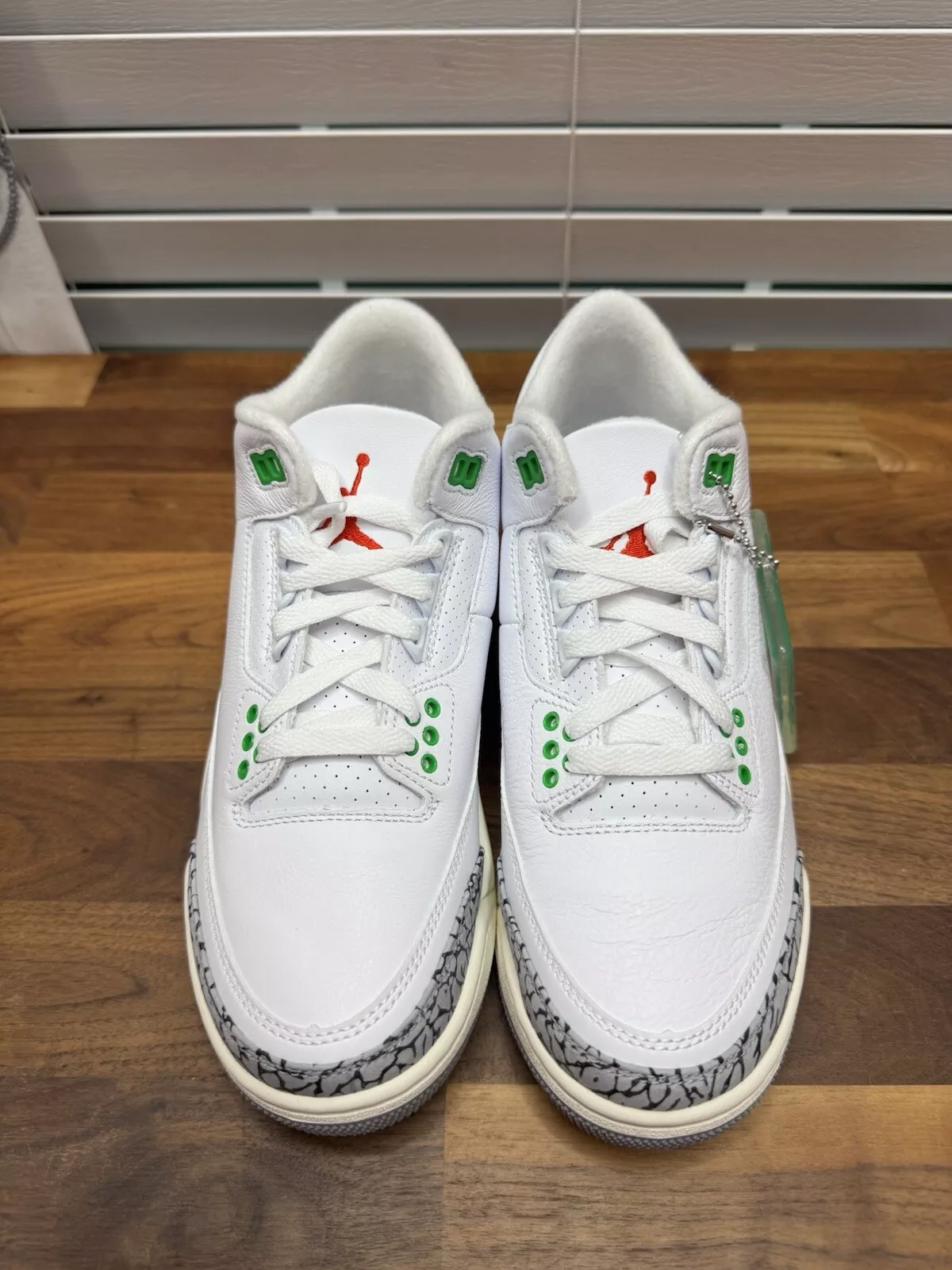 PB Air Jordan 3 WMNS “Lucky Green” review Mike 01