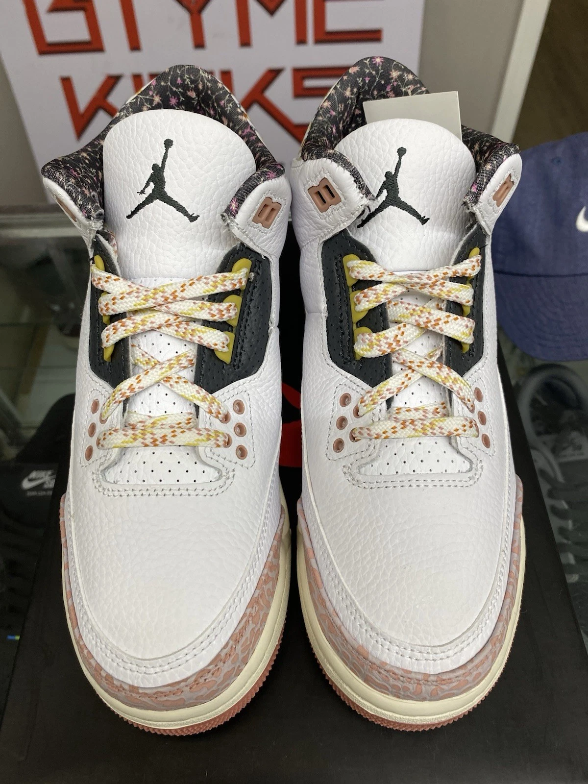 XH Air Jordan 3 'Vintage Floral'" review Quick 03