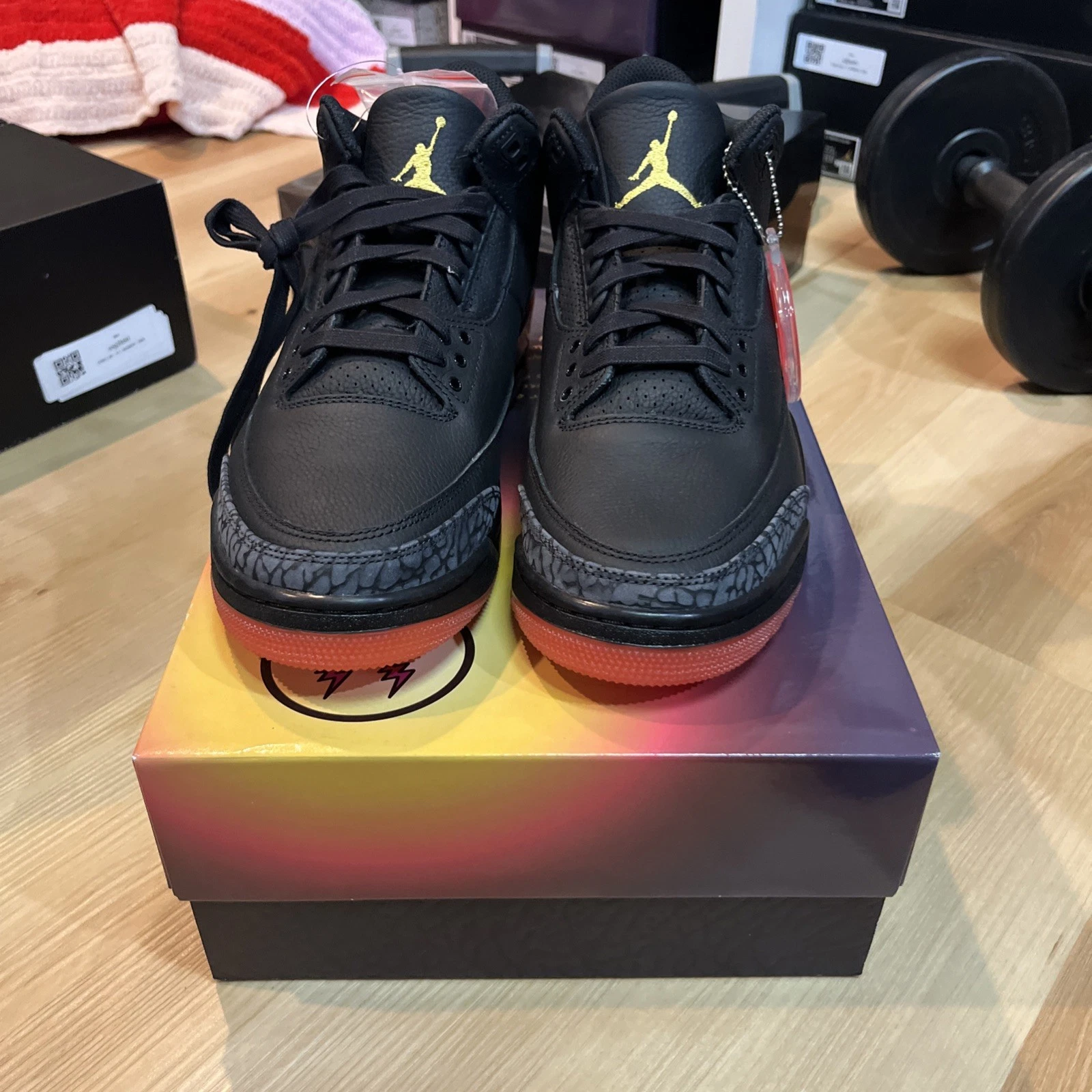 XH J Balvin x Air Jordan 3 “Rio” review 1