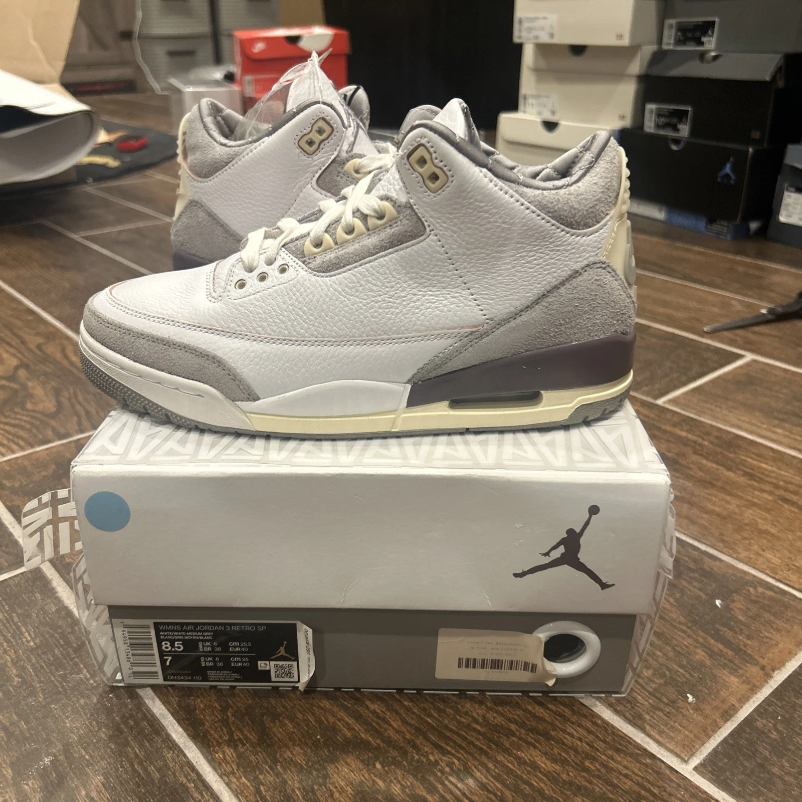 XH A Ma Maniere x Air Jordan 3 Retro SP Medium Grey review 1