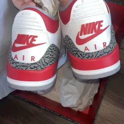 XH Air Jordan 3 OG “Fire Red” review Odel 01