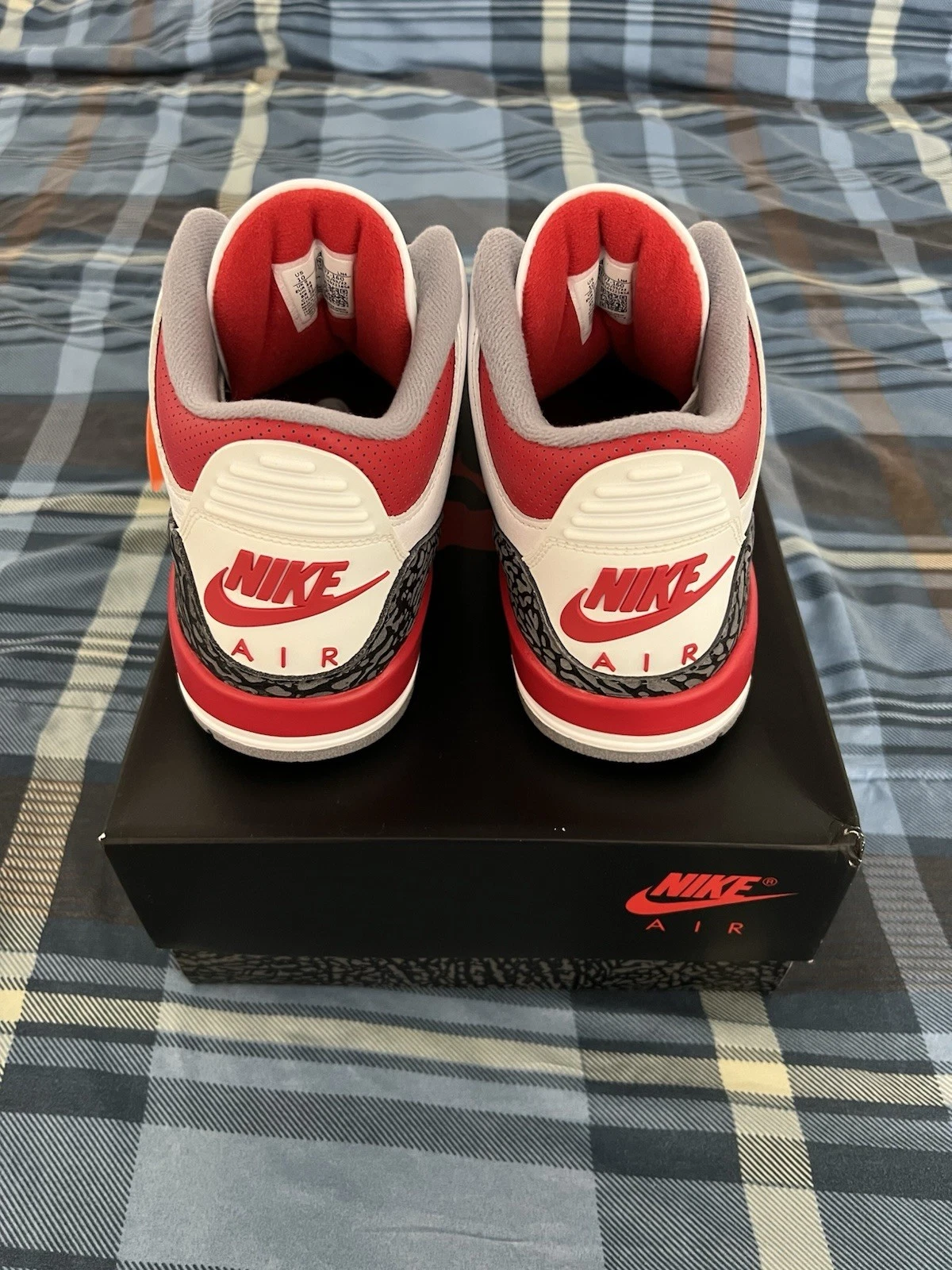 XH Air Jordan 3 OG “Fire Red” review Kaien 03