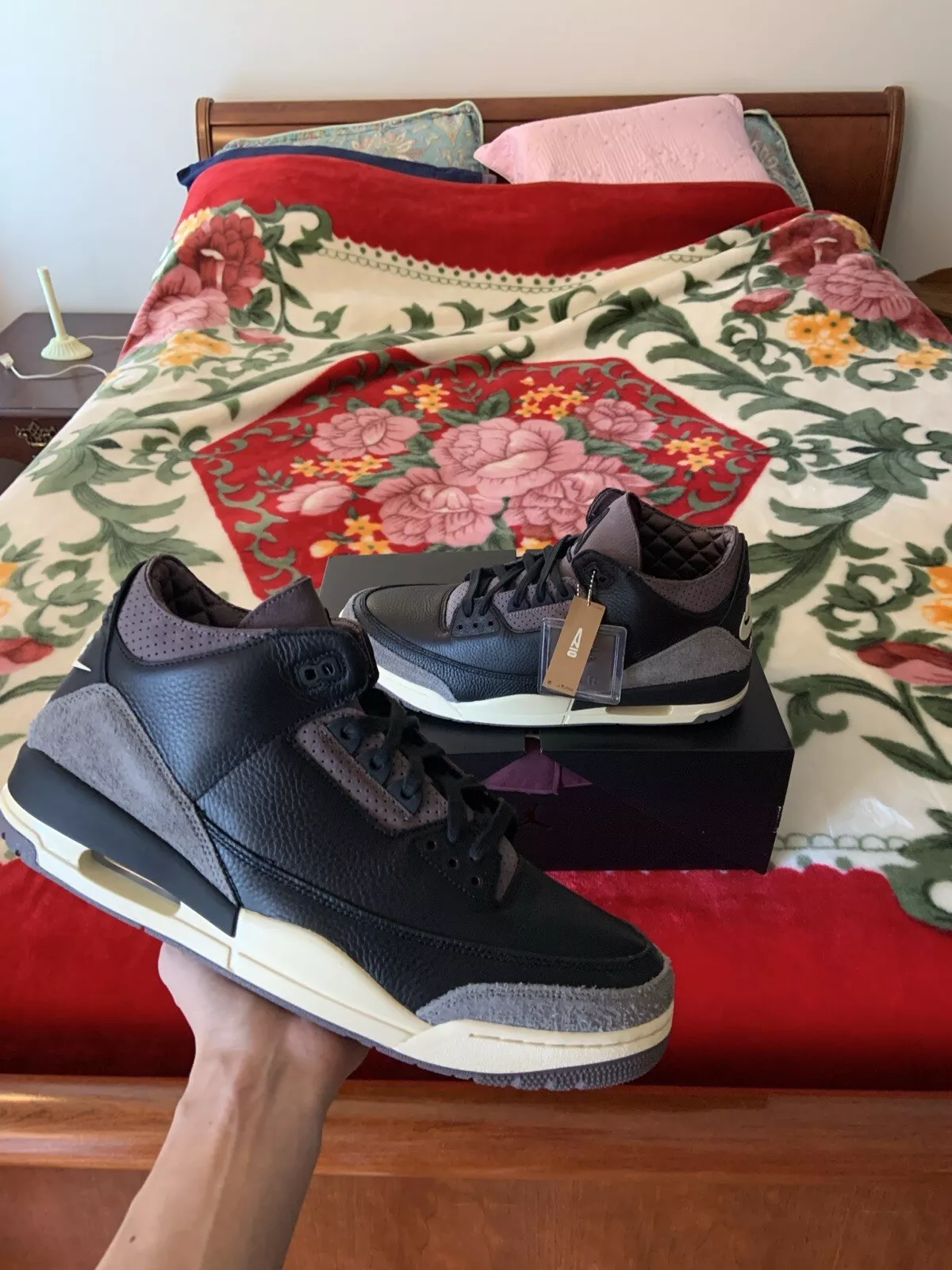 XH A Ma Maniére x Air Jordan 3 "Black" review Lion 02