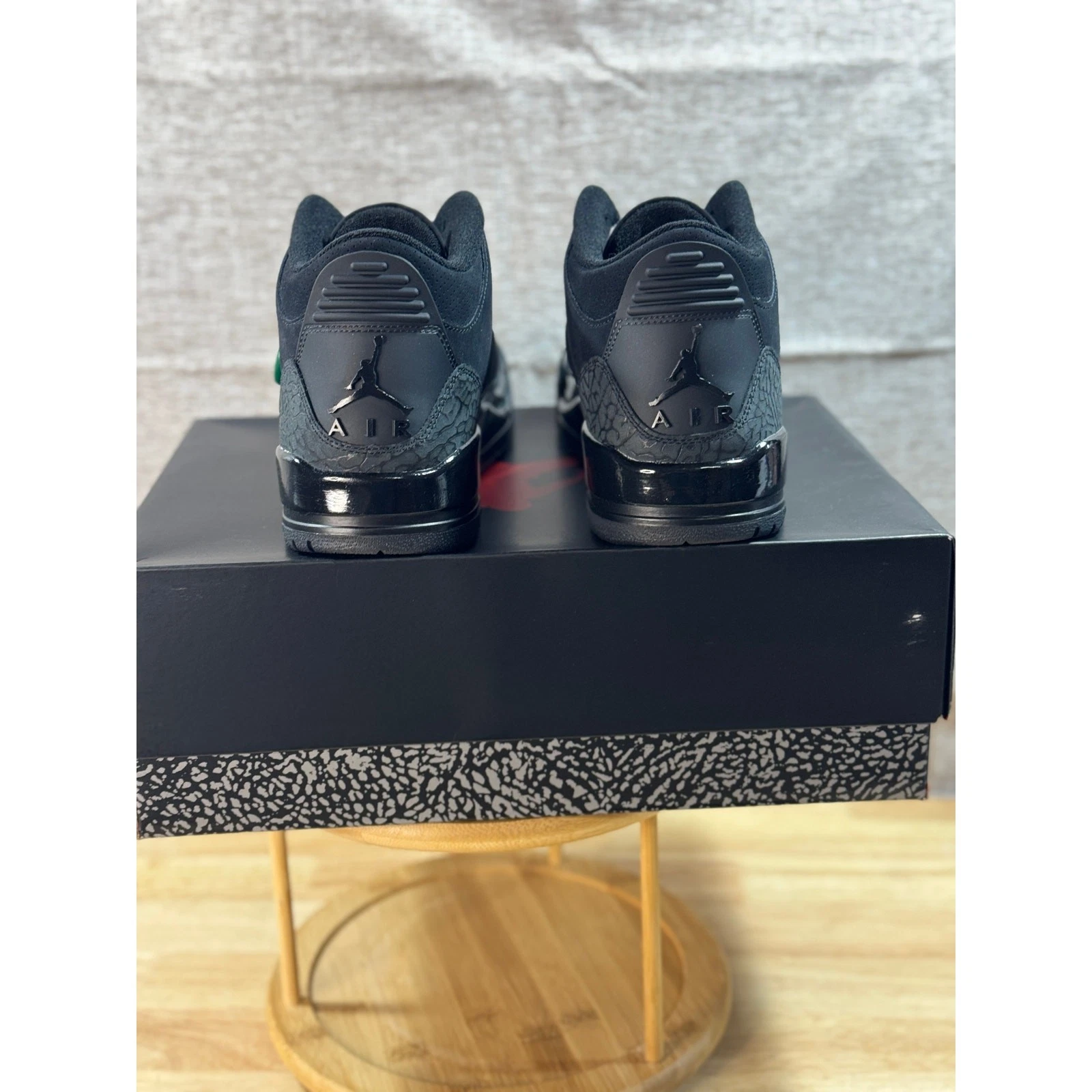 LS  Air Jordan 3 Retro 'Black Cat'  review Bob 02