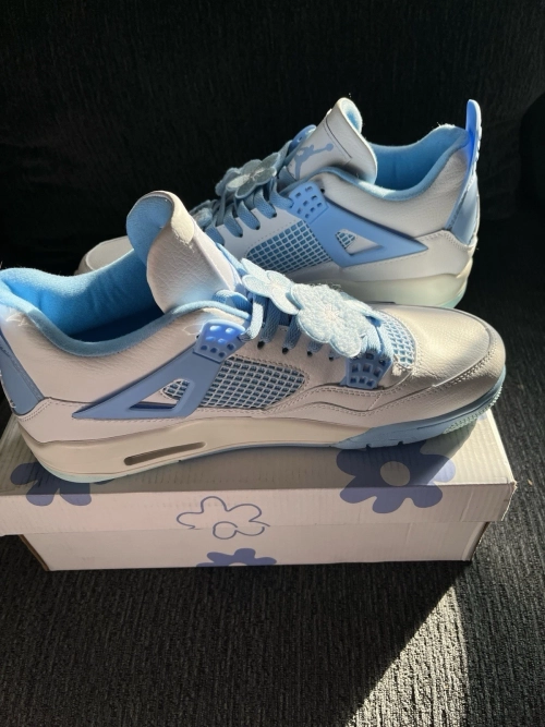 XH Air Jordan 4 Retro Forget Me Not review 