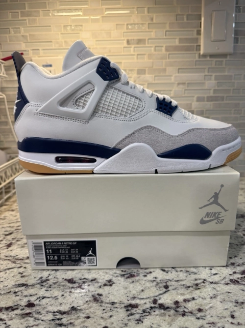 OG Batch Nike SB x Air Jordan 4 Retro SP Navy review 