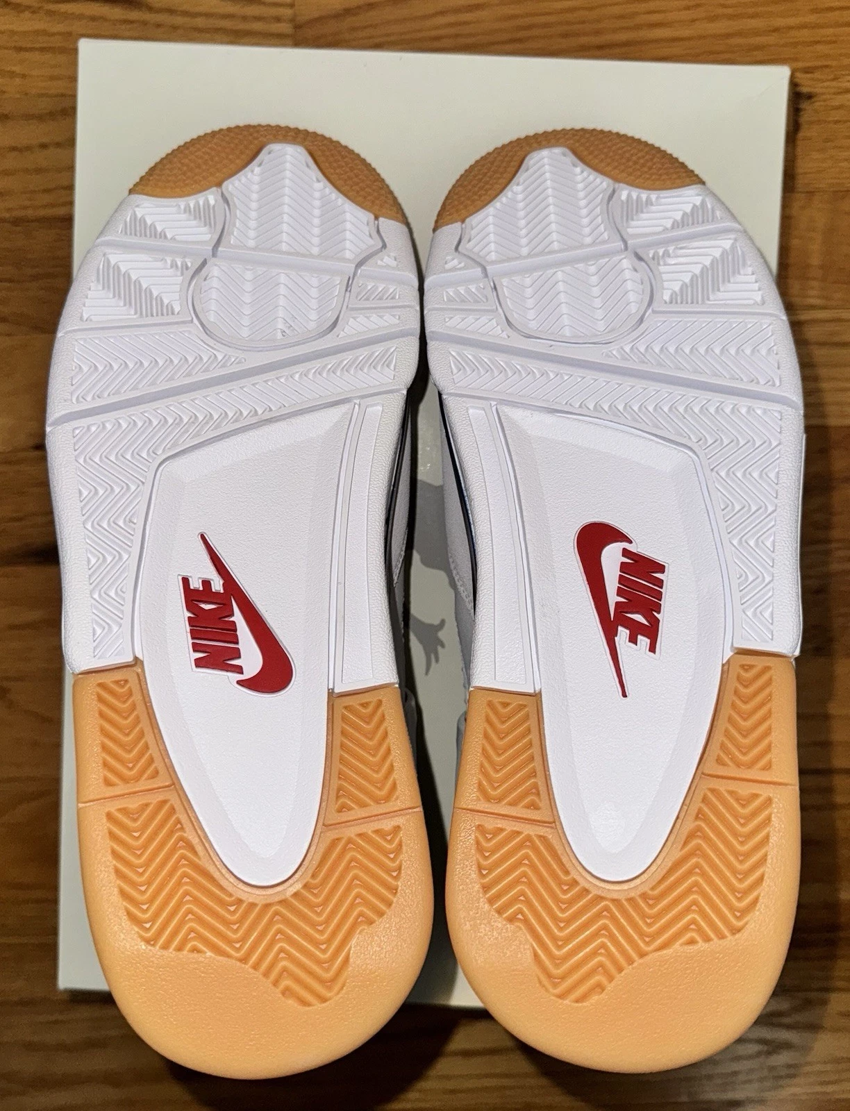 XH Nike SB x Air Jordan 4 Retro SP Navy review FlankEE 02