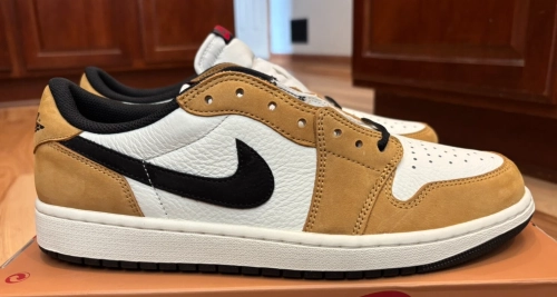 XH Air Jordan 1 Retro Low OG Rookie of the Year review 