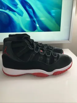 XH Air Jordan 11 Retro 'Bred Velvet' review Alan 02