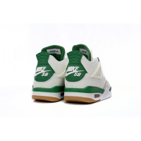 Nike SB x Air Jordan 4 “Pine Green”Calaite