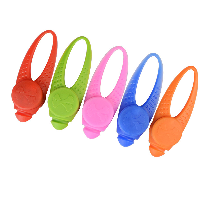 CAT DOG Training Equipment Pet Glowing Jewelry Bundled Glowing Silicone Waterproof Dog Pendant
