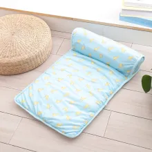 Dog Cooling Mat Breathable Bed With Pillow09