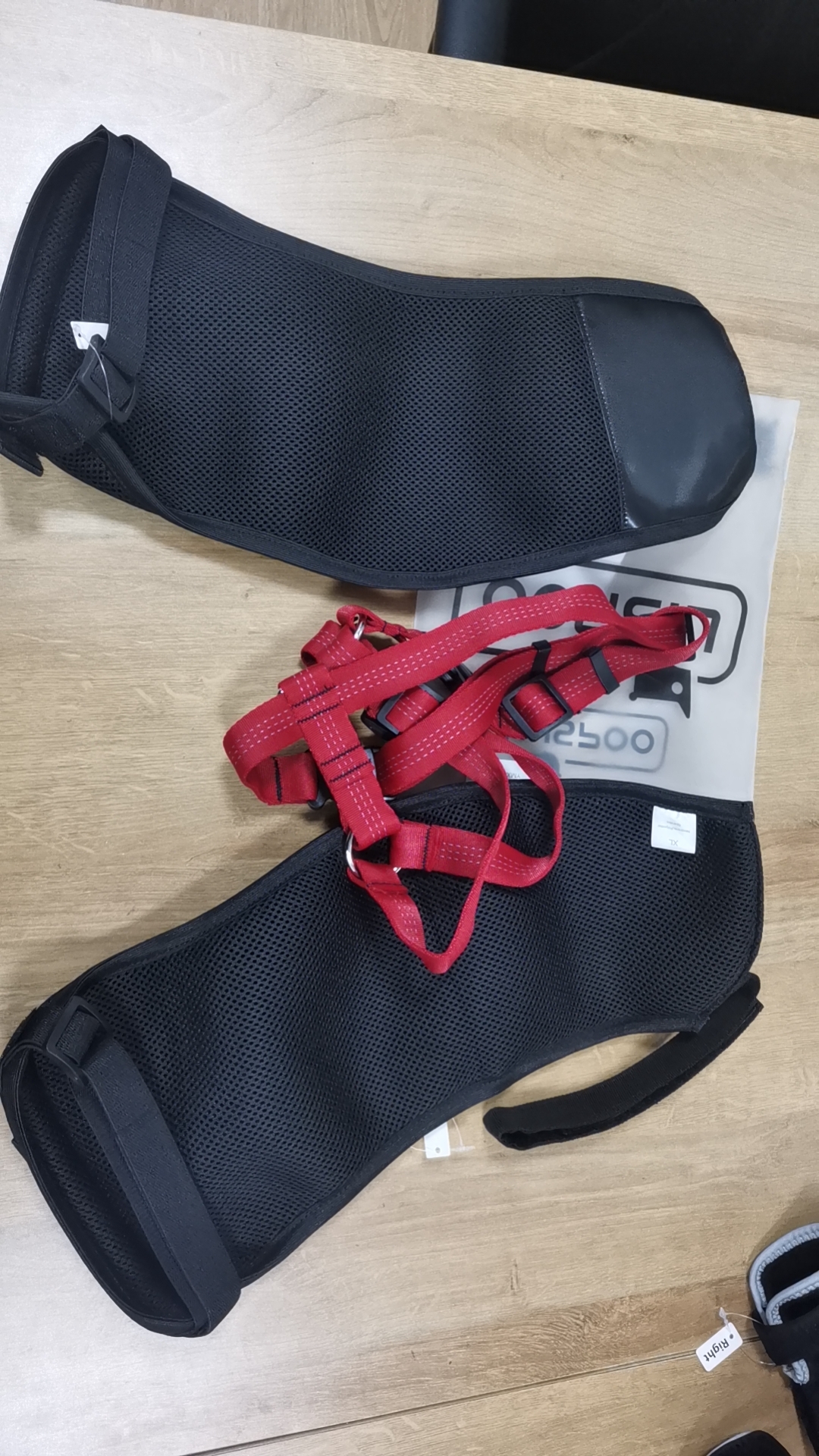 LISPOO Labrador Dog Hip Brace review Regan 02