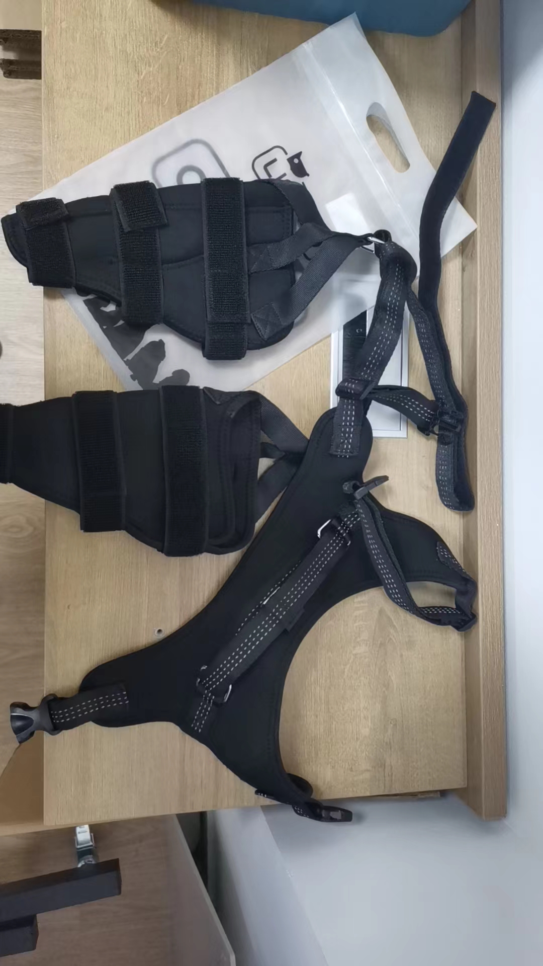 LISPOO Dog Knee ACL Brace With Metal Splint Hinged Flexible Support review Angelo 02