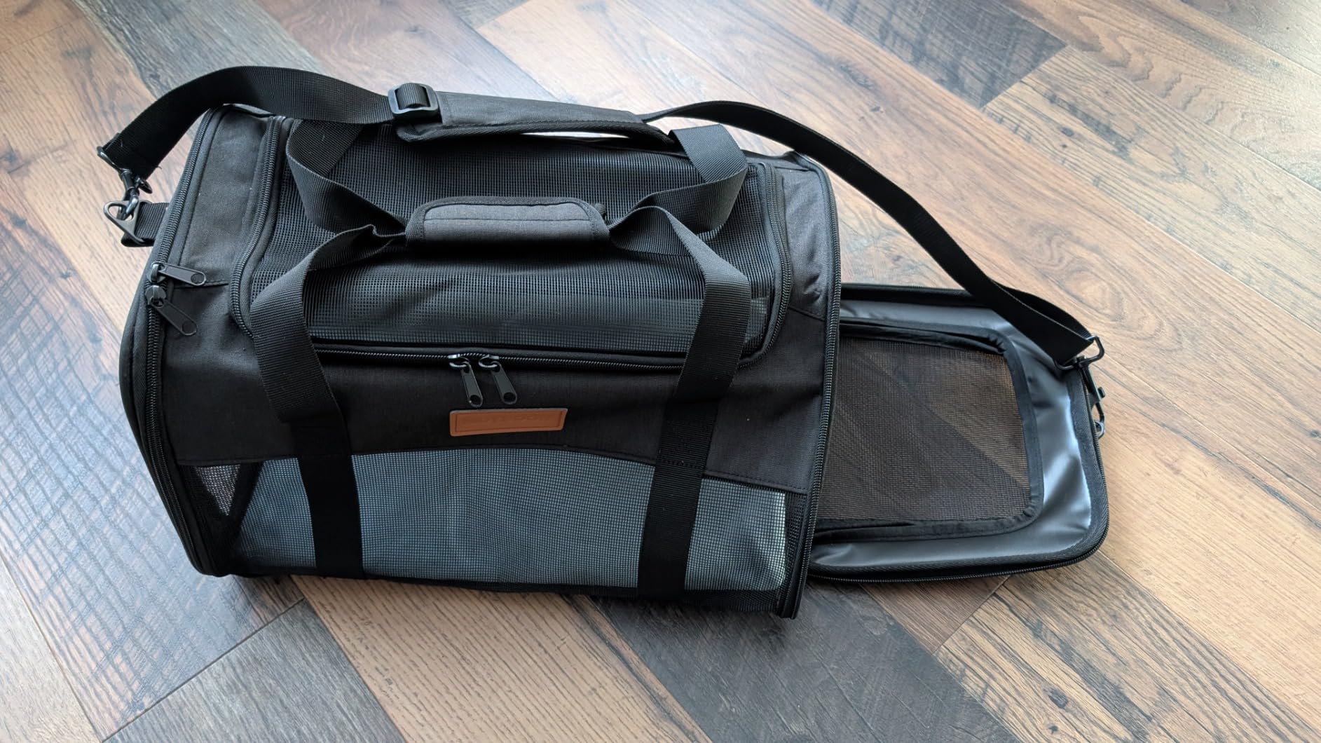 Tsa Approved In-Cabin Pet Carrier review Lisa Larkin