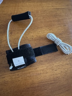 Dog No-Knuckling Brace review Coral Becher 02