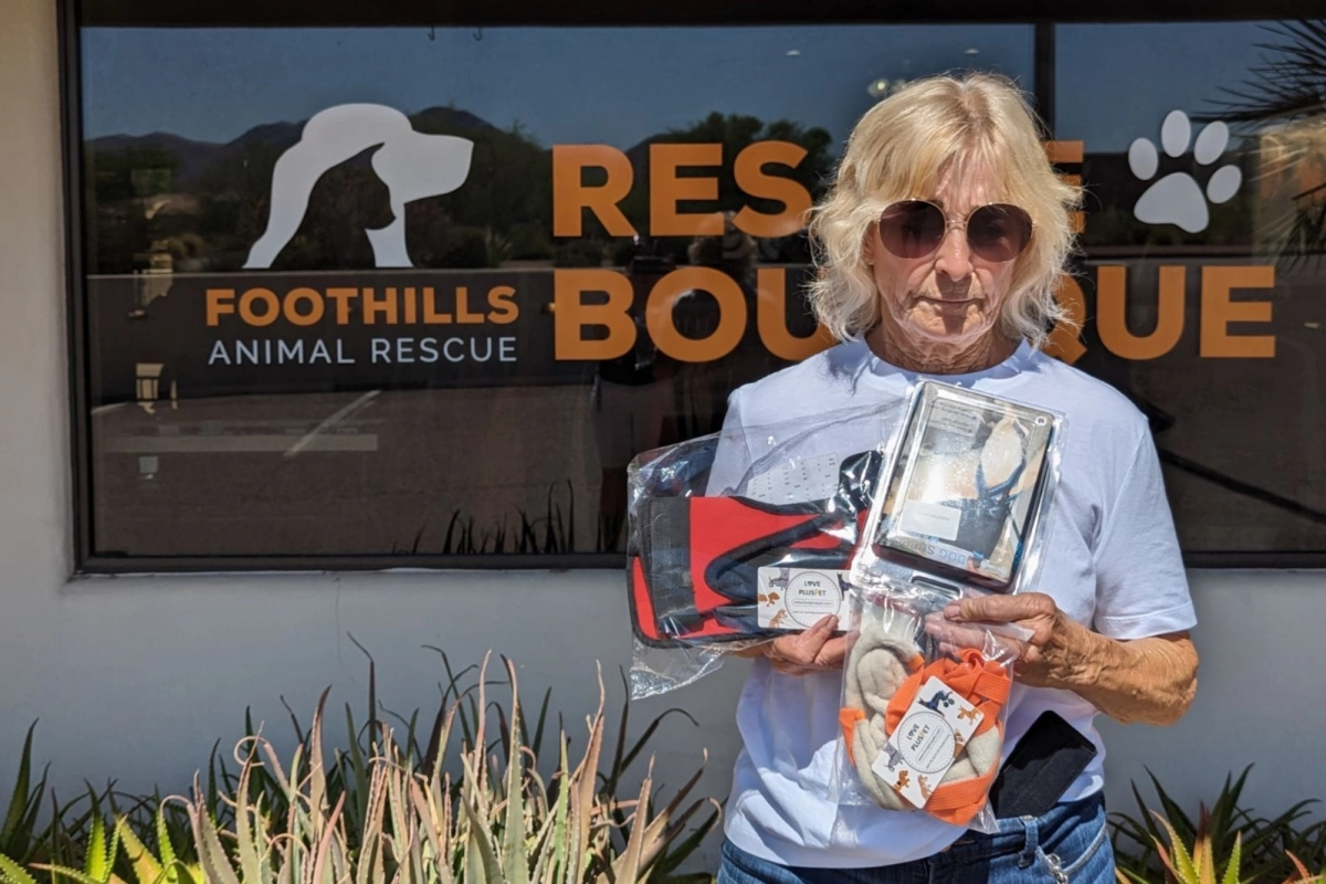 Customer Debra Staufenberger | Donation From LOVEPLUSPET  