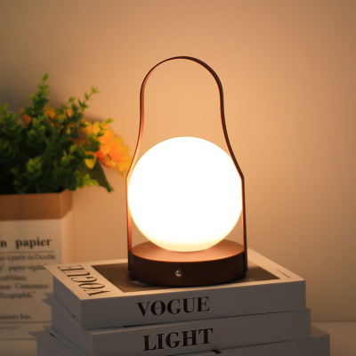 Getglow Luxury-feel Creative Moon Wall-Mounted Charging Lamp 01