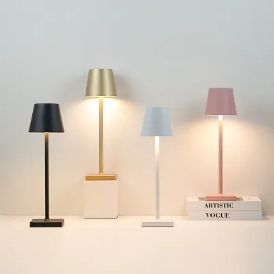 Getglow Modern Touch-activated Charging Desk Lamp 02