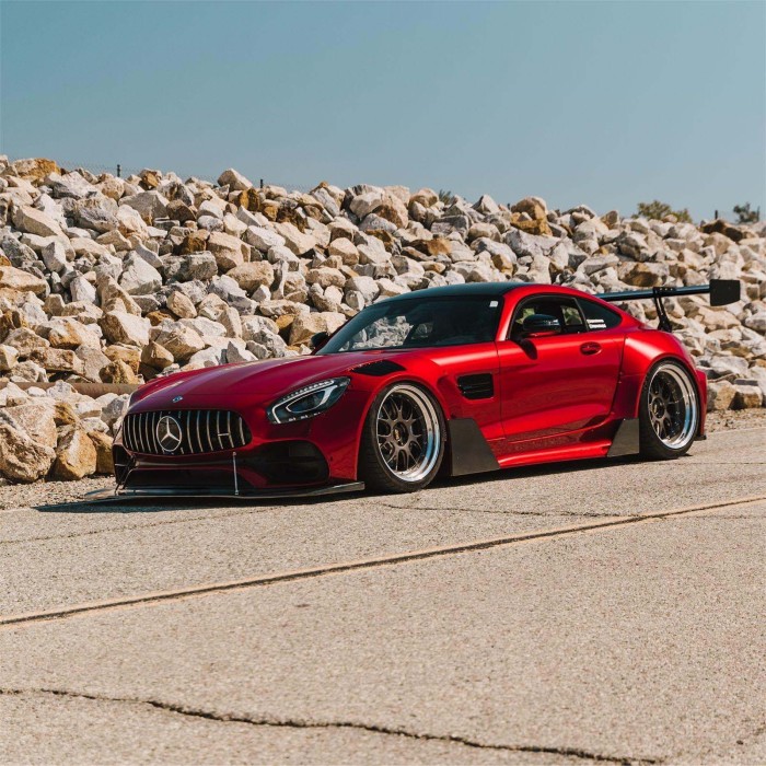 glossy metallic vampire red vinyl wrap