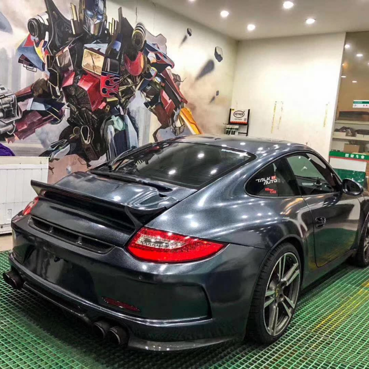 Gloss Black Diamond Car Vinyl Wrap