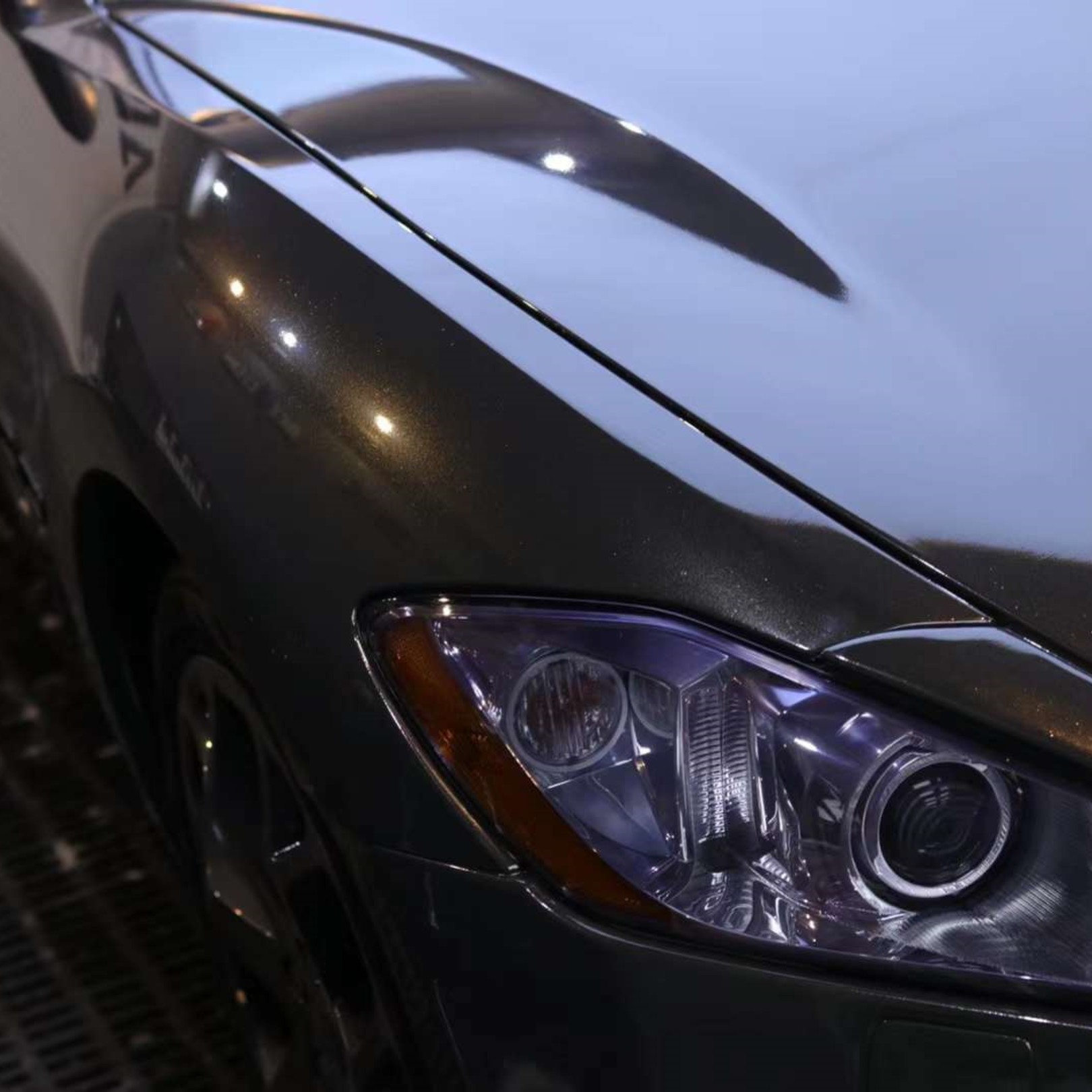 Gloss Metallic Graphite Gray Car Vinyl Wrap