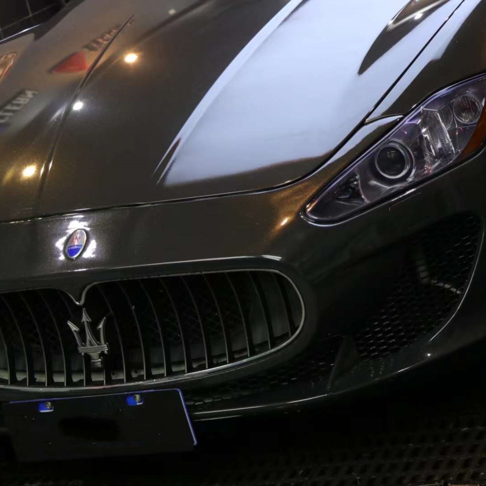 Gloss Metallic Graphite Gray Car Vinyl Wrap