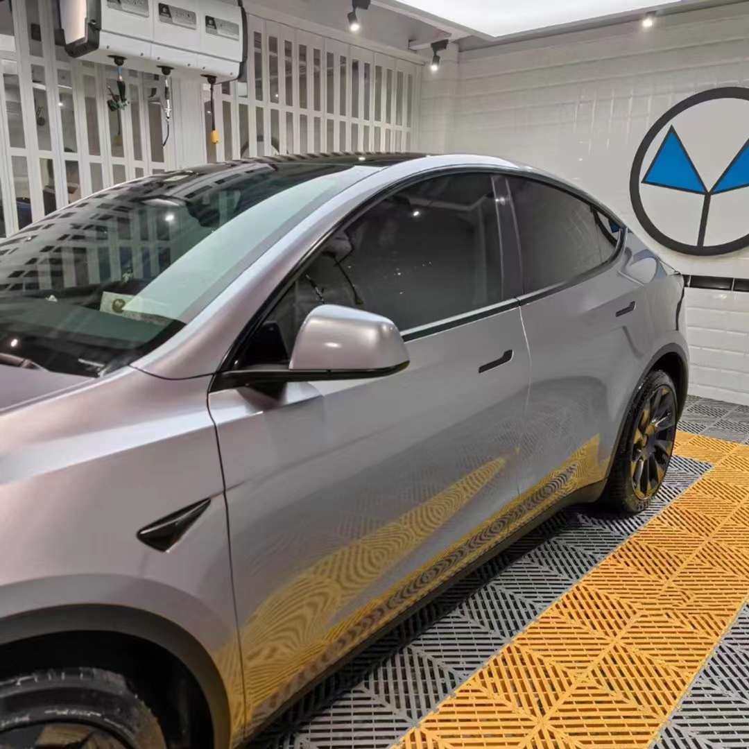 Gloss Metallic Titanium Gray Car Vinyl Wrap