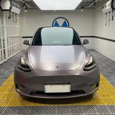 Gloss Metallic Titanium Gray Car Vinyl Wrap 02