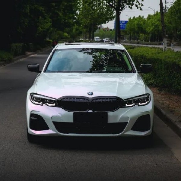Gloss White Purple Car Wrap 