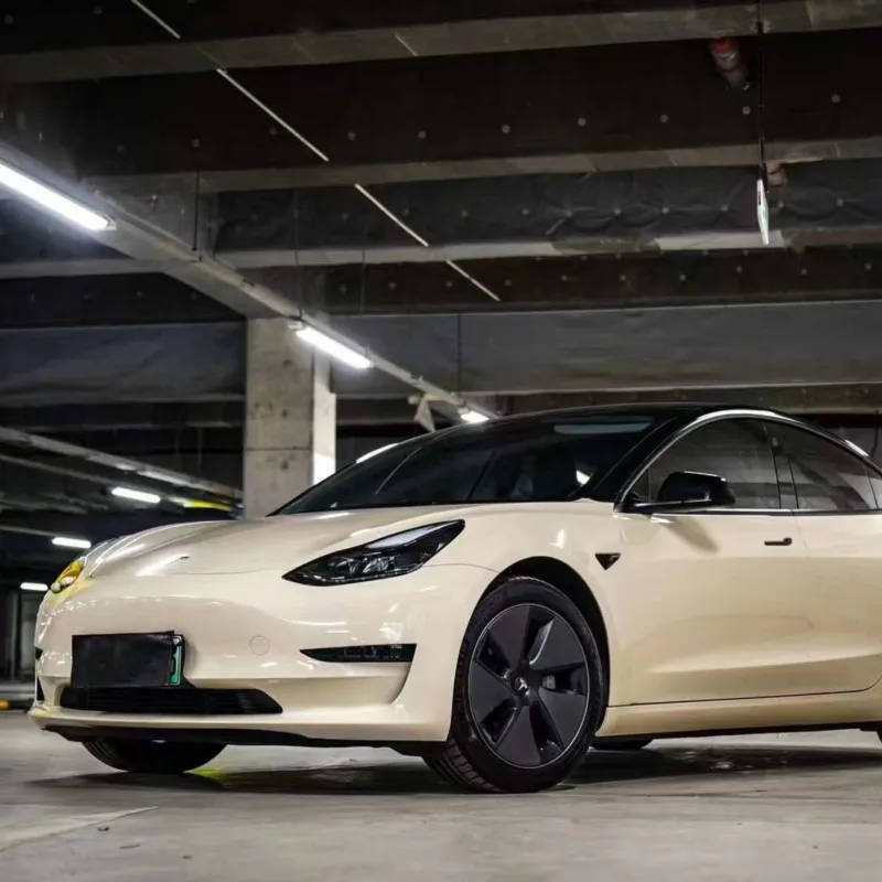 Gloss Khaki Milan Car Vinyl Wrap