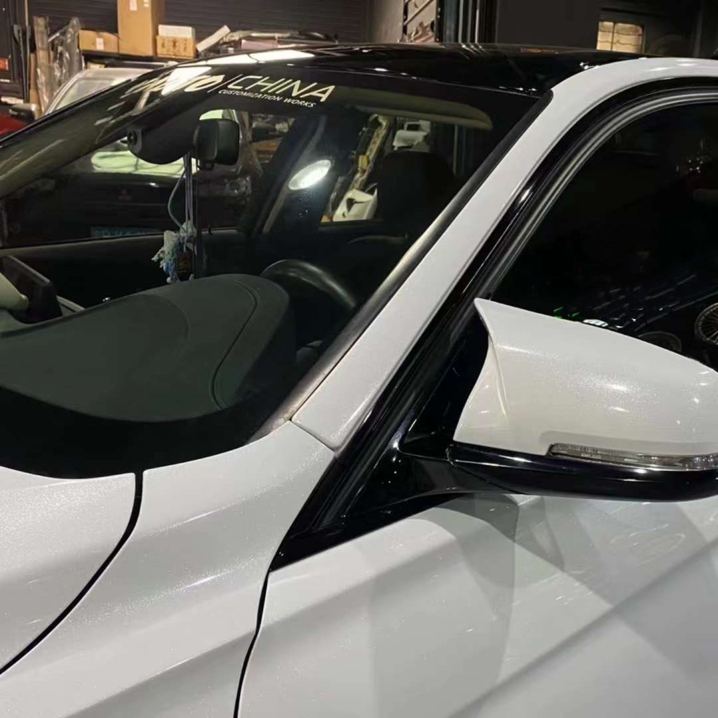 Super Gloss Diamond White Car Vinyl Wrap