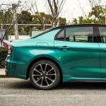 Rainbow Holographic Green Car Vinyl Wrap