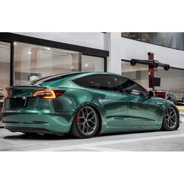 Gloss Metallic Emerald Green Car Wrap