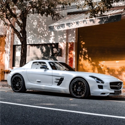 Gloss Crescent White Car Vinyl Wrap 02