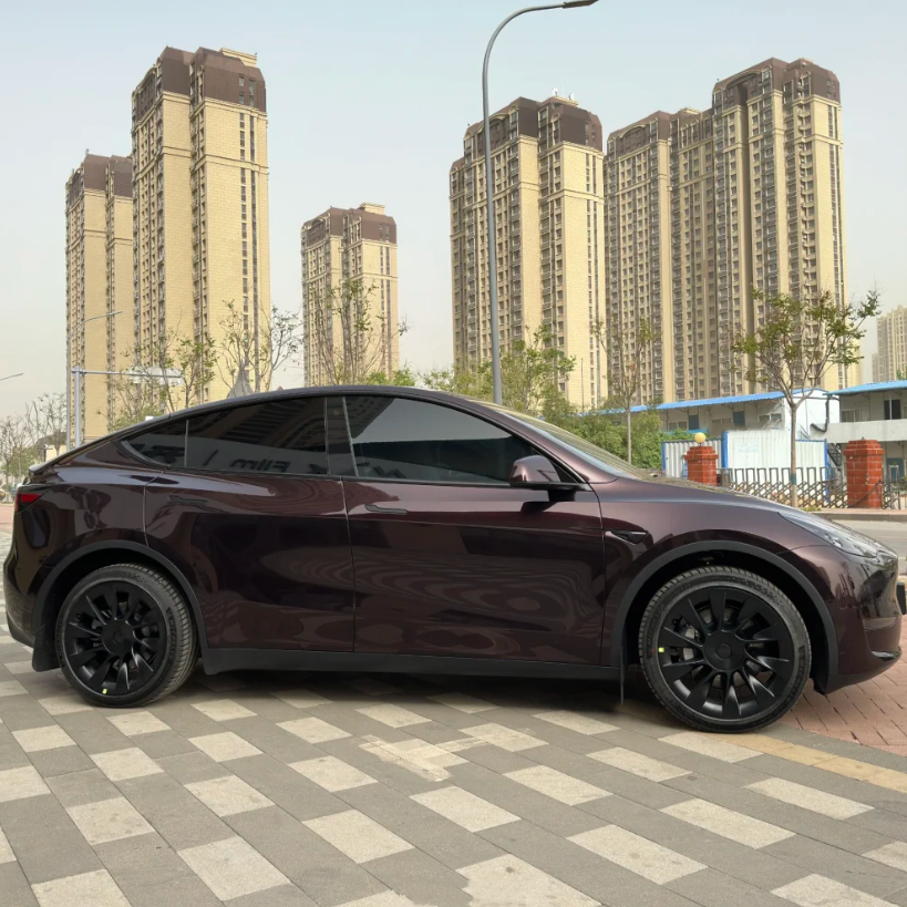 Gloss Tourmalie Red Car Vinyl Wrap