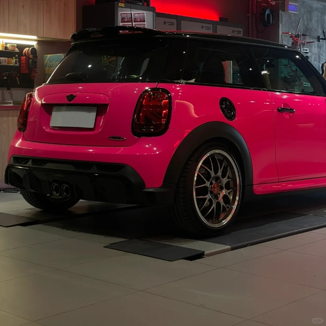 Super Gloss Fluorescent Pink Car Vinyl Wrap