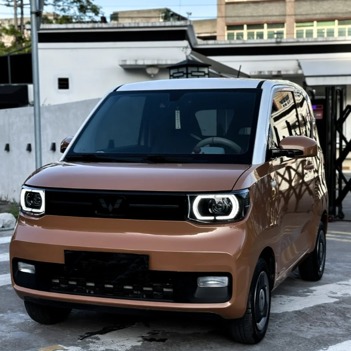 Caramel Brown Car Vinyl Wrap