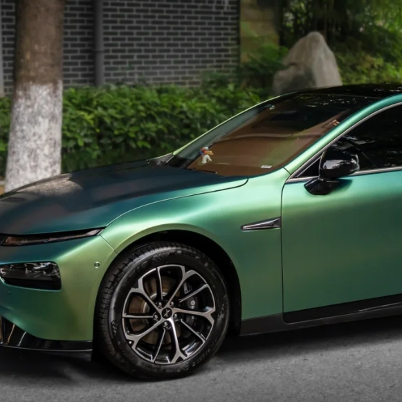 Matte Chameleon Spring Green Car Vinyl Wrap