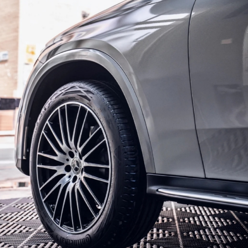 Glossy Brilliant Silver Car Vinyl Wrap