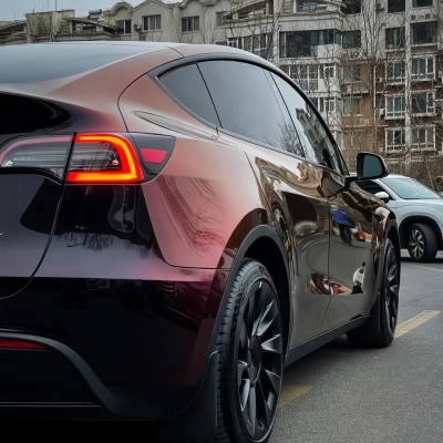 Tesla Glossy PET Diamonds Black Red Car Vinyl Wrap 02